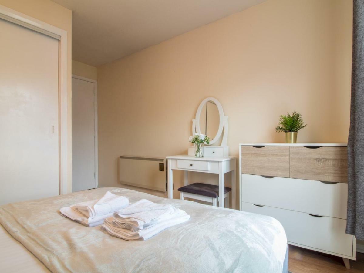 Bright & Tranquil Apartment Near City Centre With Free Parking! Единбург Екстер'єр фото