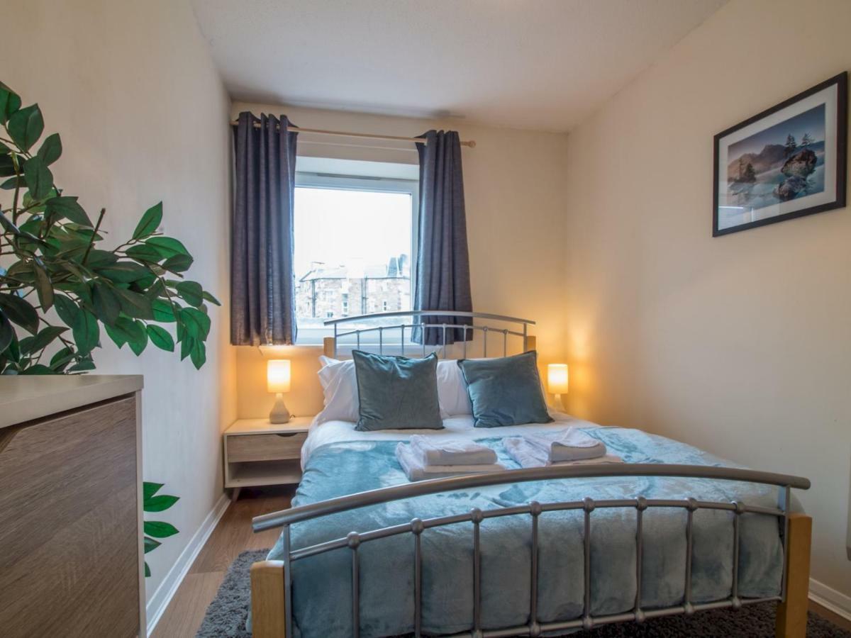 Bright & Tranquil Apartment Near City Centre With Free Parking! Единбург Екстер'єр фото